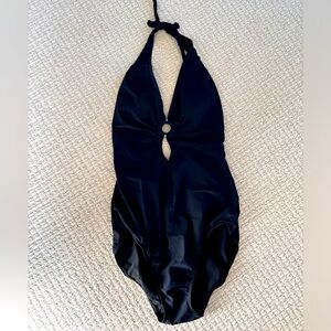 One-piece Bathing suit